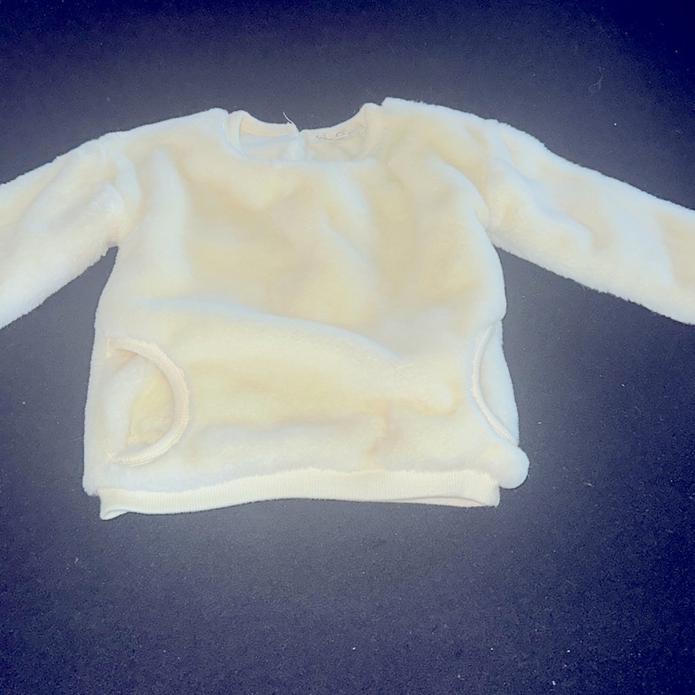 Jessica Simpson super soft sweater